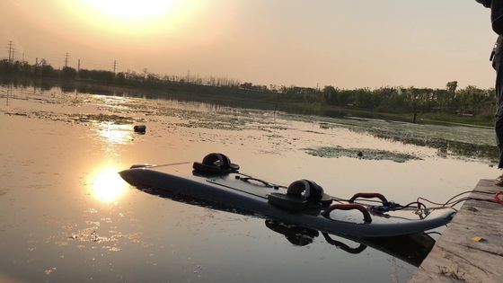 Samengestelde elektrische surfplank met de batterijcapaciteit 72V 30A